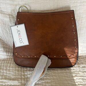 JEN & CO. Brown Leather Saddle Crossbody Bag